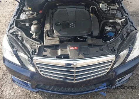 2013 Mercedes-Benz E 350 z USA, uszkodzony, nr VIN WDDHF5KB8DA670124